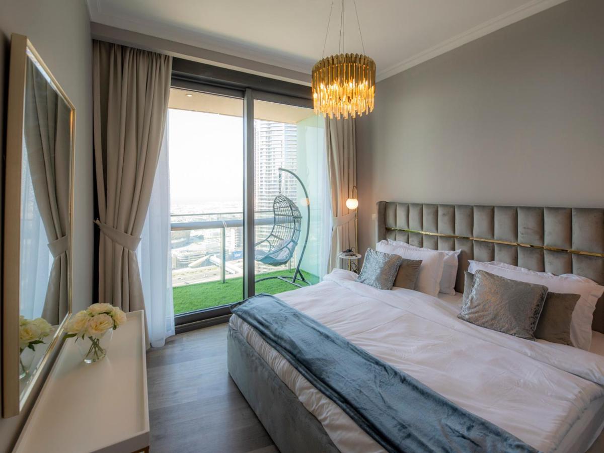 Апартаменты First Class 2Br With Full Dubai Skyline & Sea View Экстерьер фото