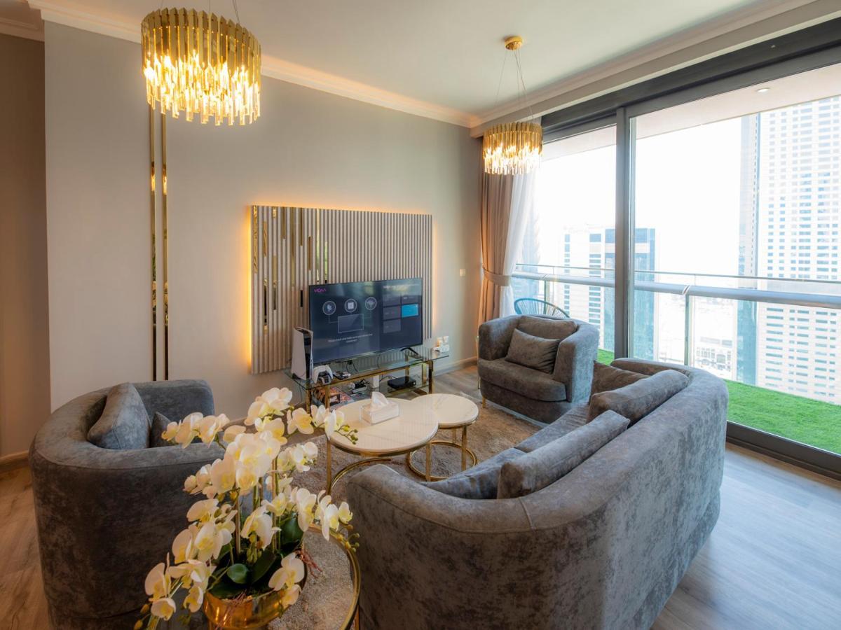 Апартаменты First Class 2Br With Full Dubai Skyline & Sea View Экстерьер фото